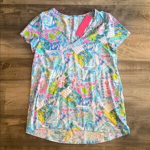 NWT Lilly Pulitzer Vibrant Etta “Wish You Were Here” V-Neck Short Sleeve Small